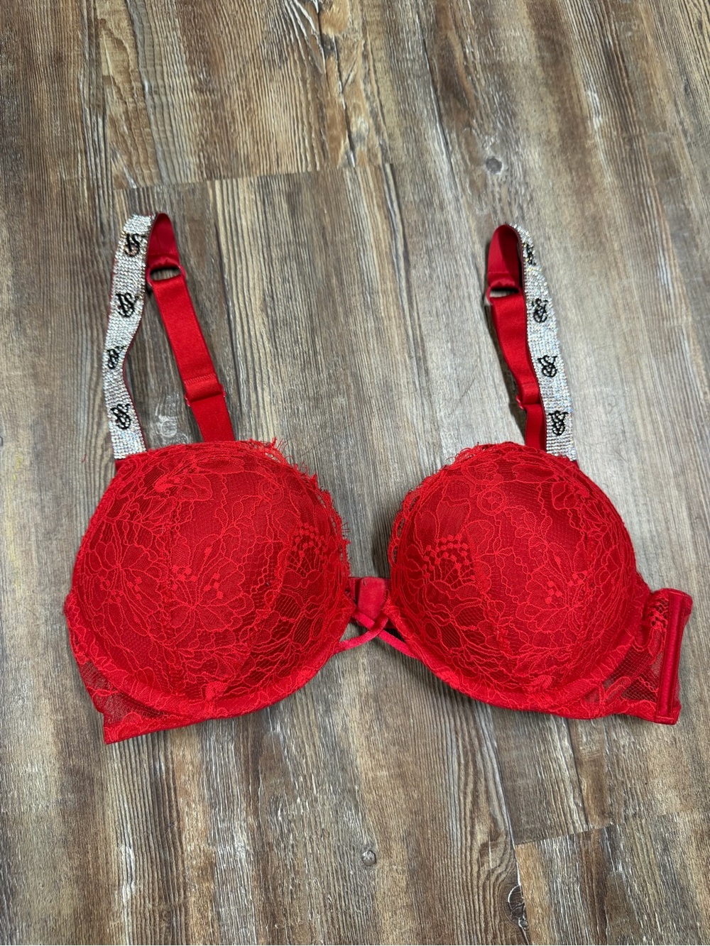 Victoria's Secret rhinestone straps Bombshell Plunge Bra in red lace with floral
